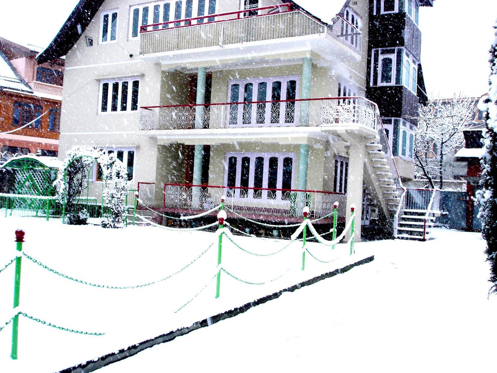 Ikraam Inn Bed & Breakfast Σριναγκάρ Εξωτερικό φωτογραφία