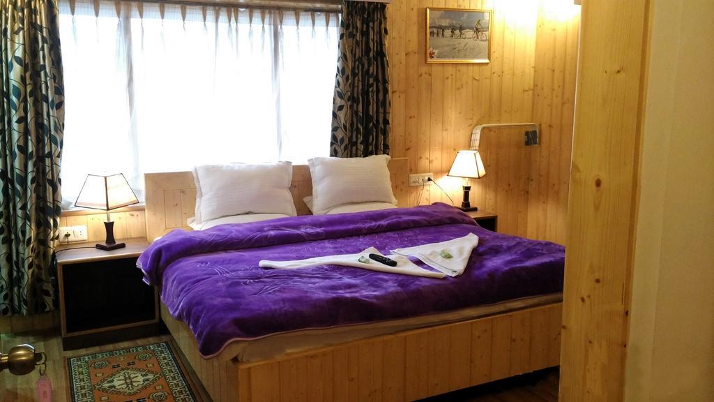 Ikraam Inn Bed & Breakfast Σριναγκάρ Εξωτερικό φωτογραφία